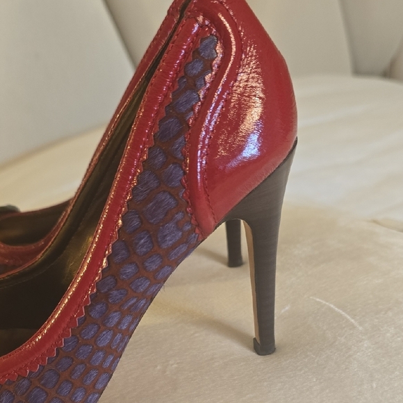 Charles David Red and Purple Heels Elegant Design - Picture 6 of 12